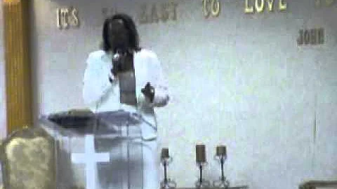 Tracy Grier Photo 21