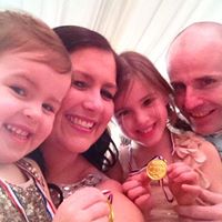 Claire Stevenson Photo 7