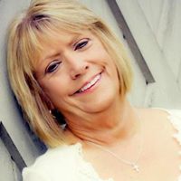 Sandy Burnette Photo 8