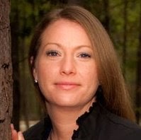 Rachael Yates Photo 9