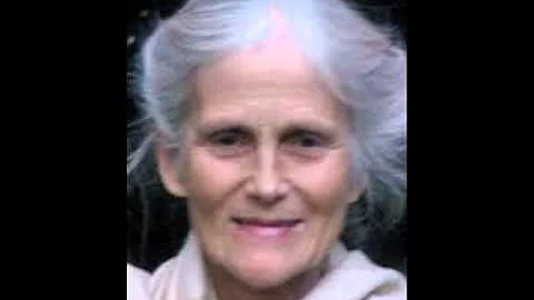 Cynthia Fernandes Photo 29