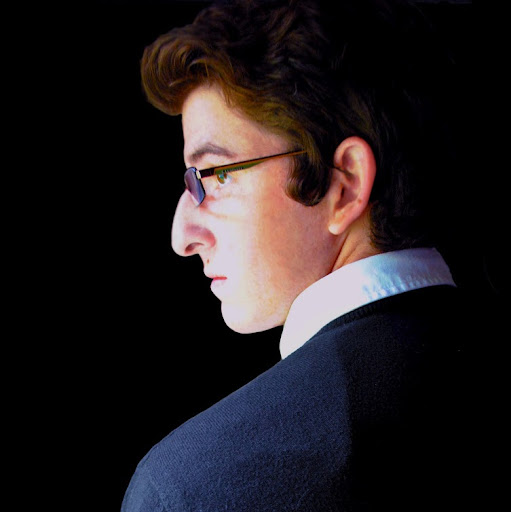 Julian Gordon Photo 13