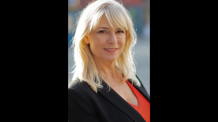 Suzanne Fortune Photo 13