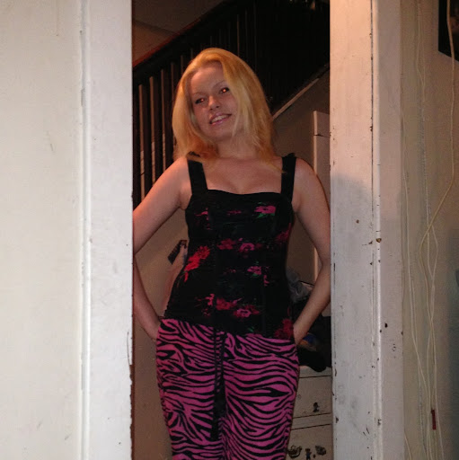 Nicole Wiebe Photo 11