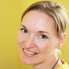 Sarah Roberts Photo 15