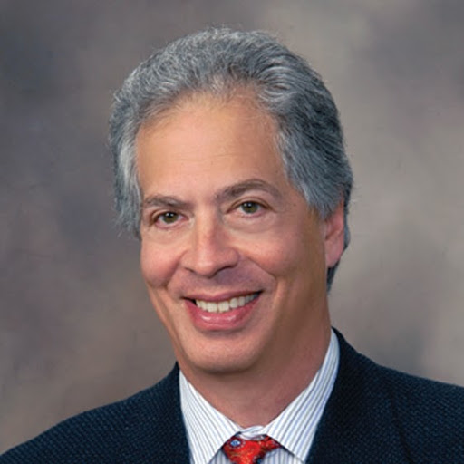 Lawrence Gray Photo 9