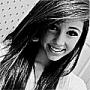 Sarah Harrigan Photo 16