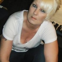 Angela Wiles Photo 4