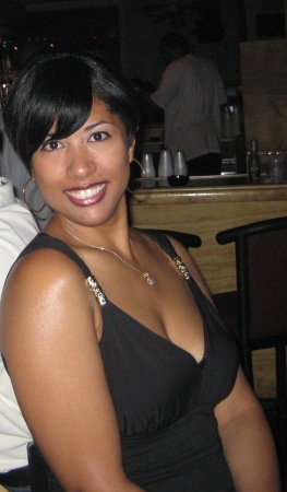 Angela Harris Photo 22