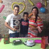 Luz Morales Photo 8