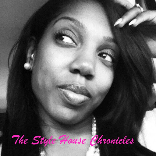 Simone Smith Photo 15