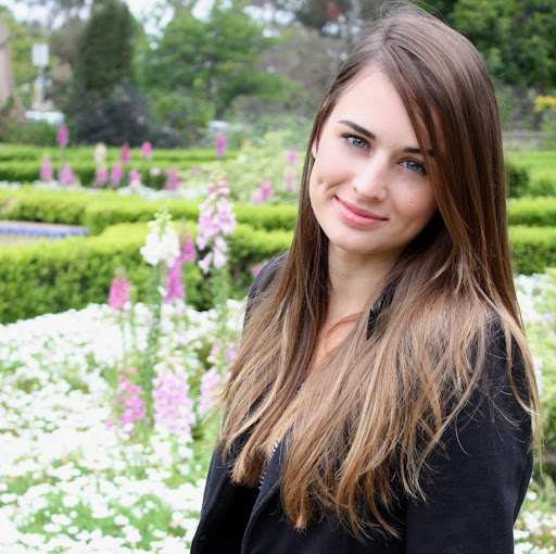 Rachel Goetz Photo 10