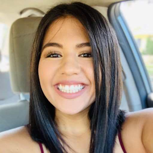 Linda Martinez Photo 12