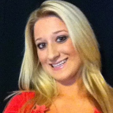 Jennifer Tyler Photo 14