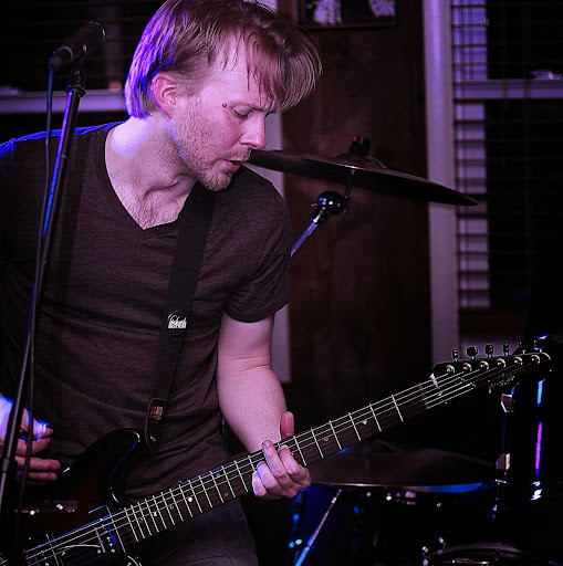 Jeremy Hahn Photo 12