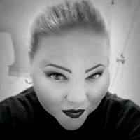 Adrienne Shelton Photo 6
