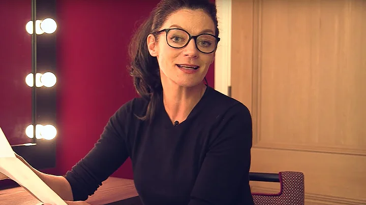 Michelle Gomez Photo 31