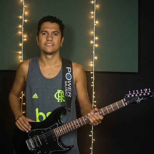 Erick Toledo Photo 9