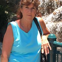 Lori Nelson Photo 3