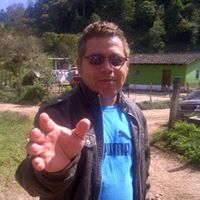 Neri Gomez Photo 2