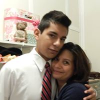 Betsy Chavez Photo 7
