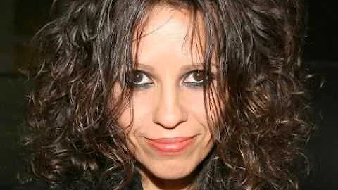Linda Blow Photo 16