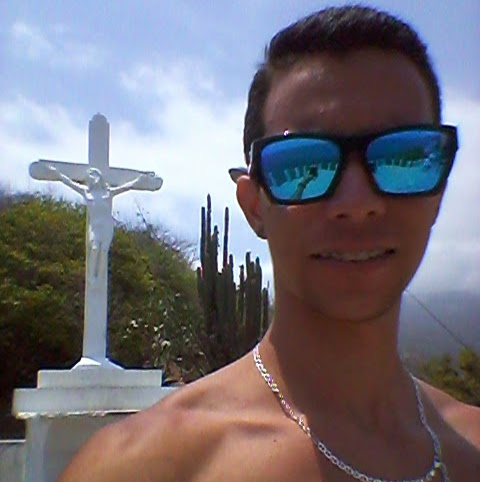 Roman Gonzalez Photo 12