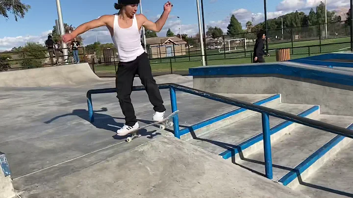 Paige Robbins Photo 24