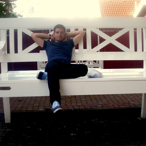 Christian Blank Photo 16