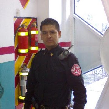 Rolando Paredes Photo 12