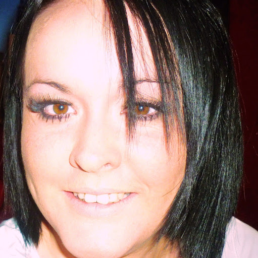 Danielle Sampson Photo 13