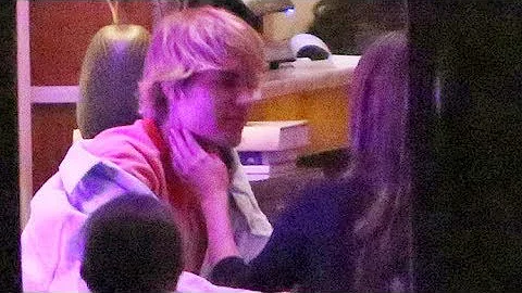 Valentine Gomez Photo 17