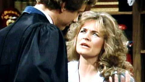 Karen Austin Photo 39
