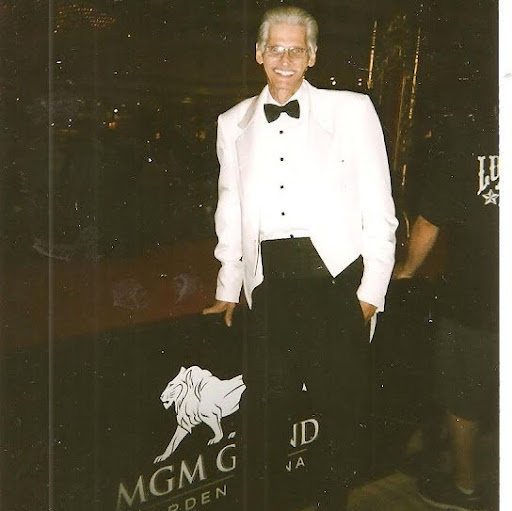 Christopher Cromwell Photo 10