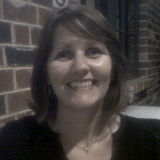 Mandy Saunders Photo 11