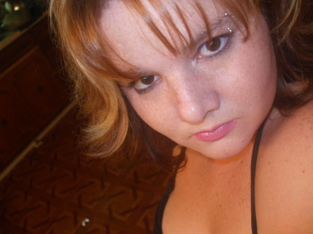 Lisa Hicks Photo 22