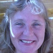 Linda Simonsen Photo 9