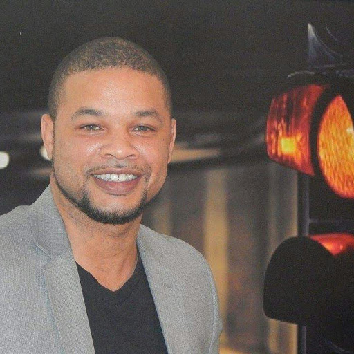 Andre Logan Photo 10