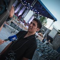 Christian Brown Photo 9
