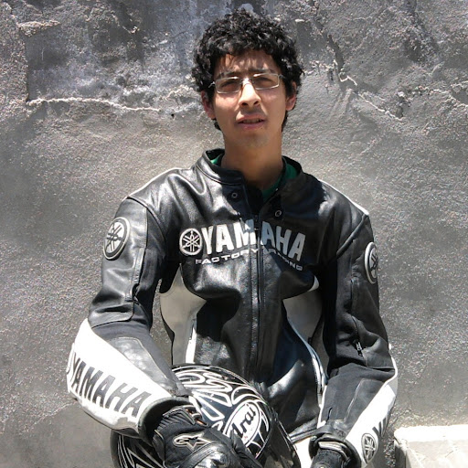 Omar Lozano Photo 14