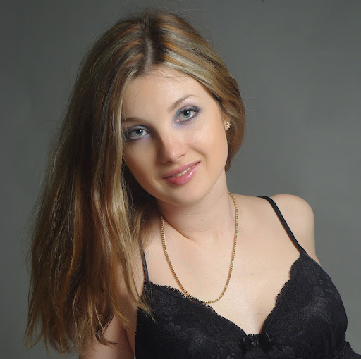 Michelle Morin Photo 17