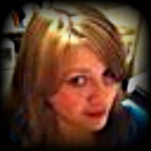 Amanda Wagner Photo 14