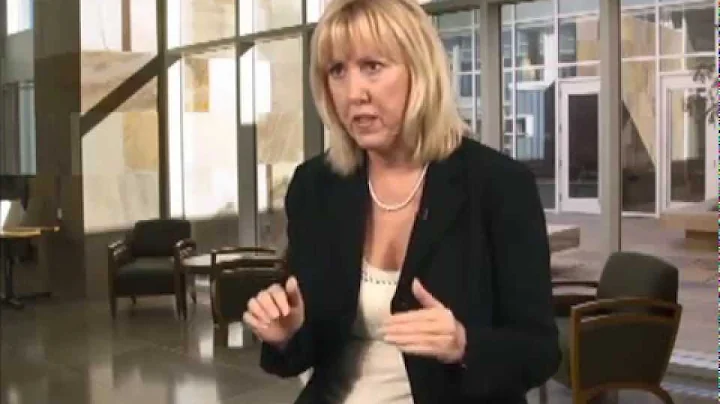 Carol Quinn Photo 31