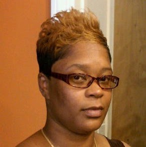 Leslie Tucker Photo 15