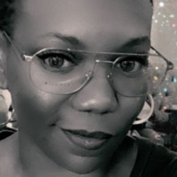 Shaquita Jones Photo 15