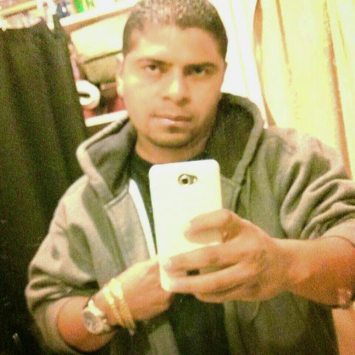 Marvin Quintanilla Photo 12