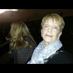 Carolyn Glass Photo 12