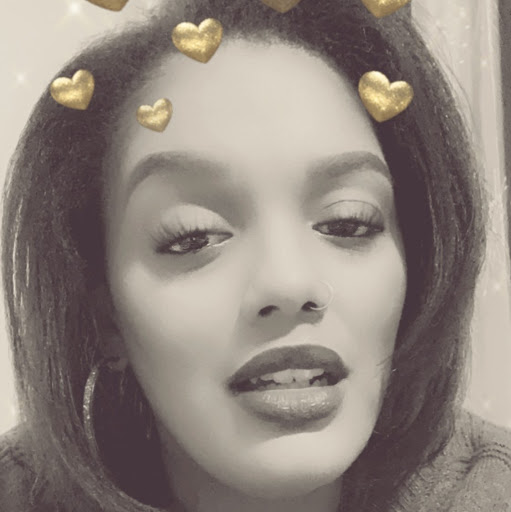 Kianna Moore Photo 11
