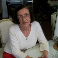 Betty Hooper Photo 5
