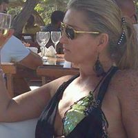 Claudia Lora Photo 8